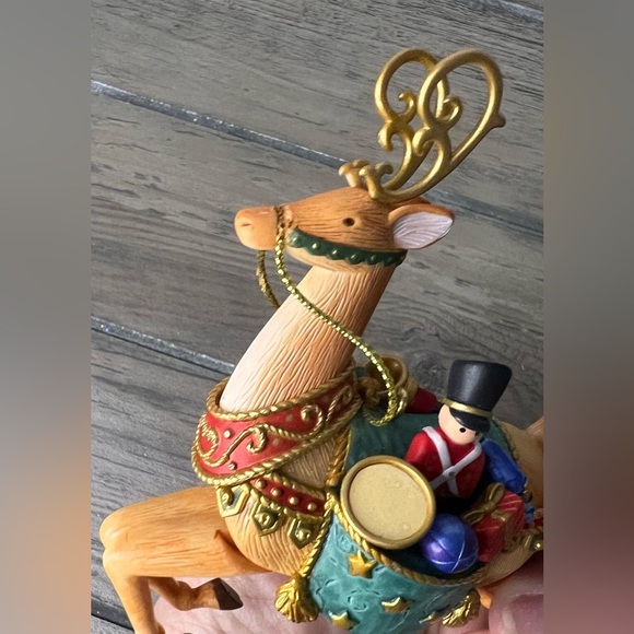 Hallmark NIB 2007 Christmas Ornament “Reindeer” 2nd Yuletide Treasures Series - Picture 7 of 8